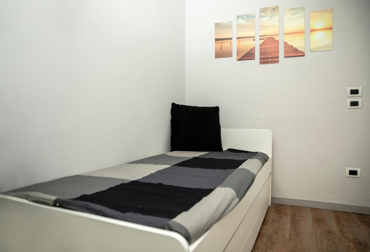 Otta House Garda Lake Кастельнуово-дель-Гарда Экстерьер фото