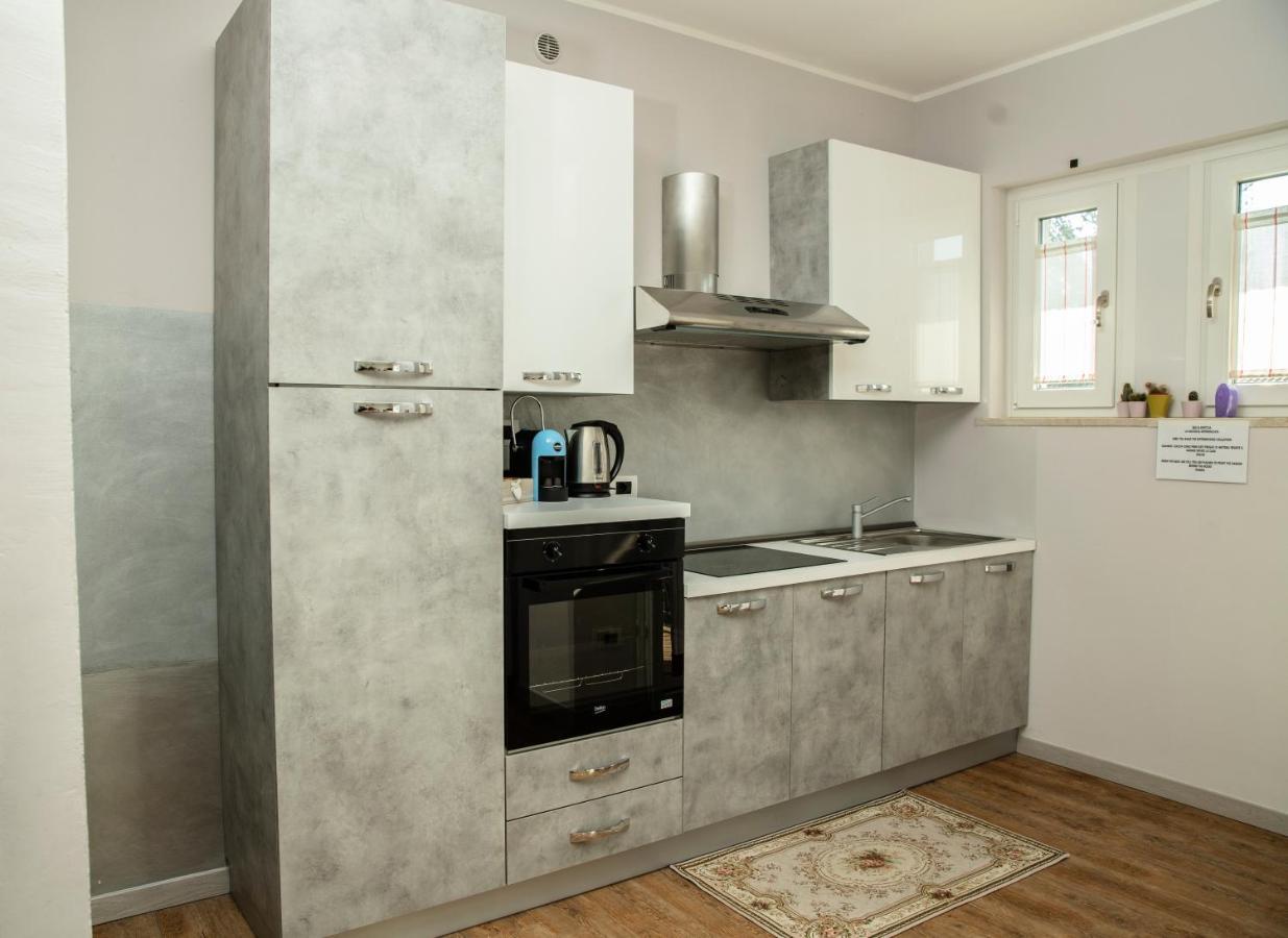 Otta House Garda Lake Кастельнуово-дель-Гарда Экстерьер фото