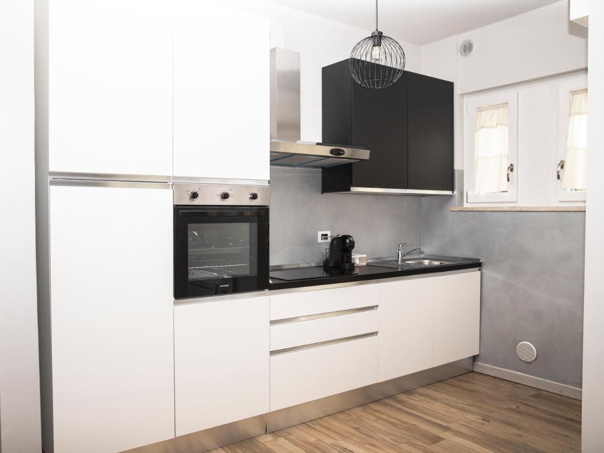 Otta House Garda Lake Кастельнуово-дель-Гарда Экстерьер фото