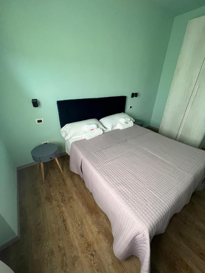 Otta House Garda Lake Кастельнуово-дель-Гарда Экстерьер фото