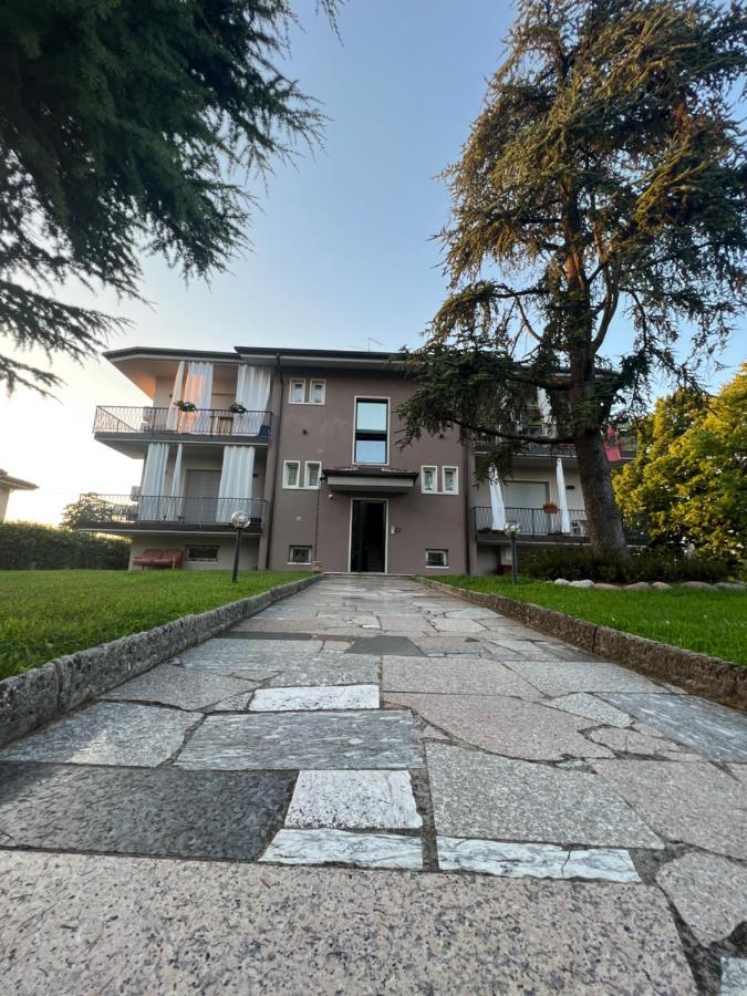 Otta House Garda Lake Кастельнуово-дель-Гарда Экстерьер фото